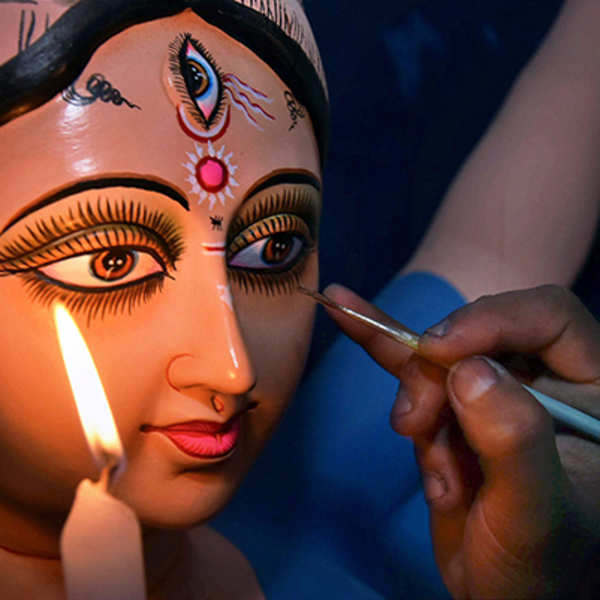 दुर्गा प्रतिमा के लिए इस बार नहीं दी जाएगी वेश्यालय से मिट्टी, अनुदान लौटाने का ऐलान! क्या कोलकाता रेप-मर्डर केस है वजह? पढ़िए इनसाइड स्टोरी!