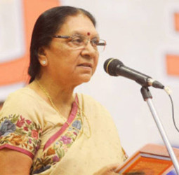 'यूपी की कानून-व्यवस्था सुधरी, 100% सुरक्षित बनाने की कोशिश जारी', राज्यपाल आनंदीबेन पटेल का बड़ा बयान।