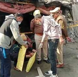 सीवान में डबल मर्डर: रंगदारी के शक में 2 की बेरहमी से हत्या, एक ही घर से शव बरामद।