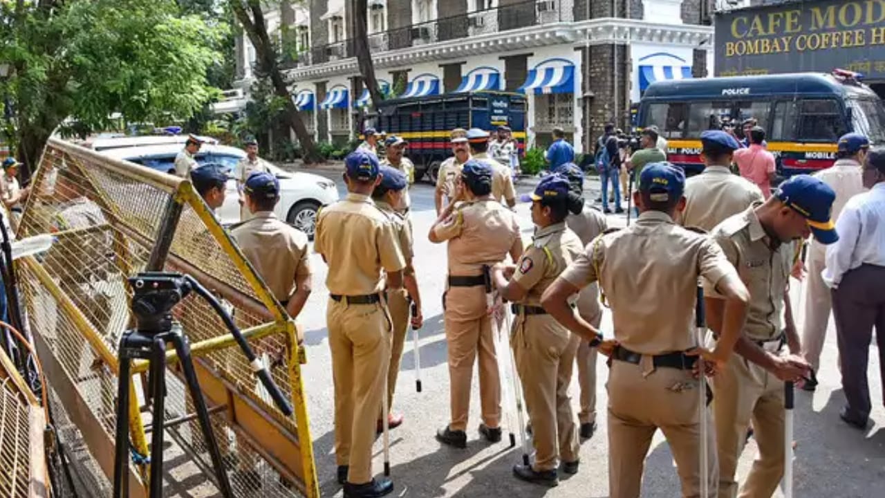 महाराष्ट्र: नागपुर में स्कूटर सवार से डेढ़ करोड़ रुपये जब्त, चुनाव में काले धन का शक!