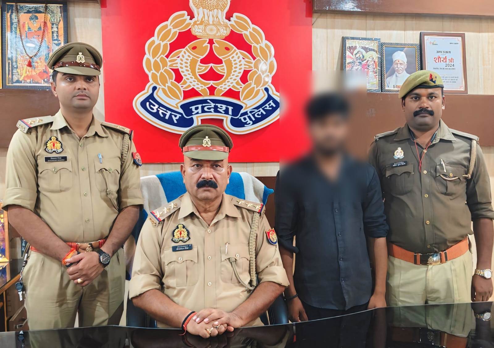 Varanasi News: शादी का झांसा देकर नाबालिग का अपहरण और दुष्कर्म, लंका पुलिस ने आरोपी को दबोचा।