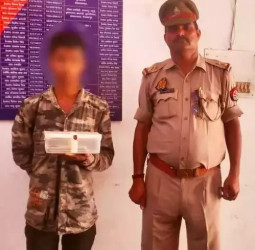 वाराणसी : सारनाथ पुलिस ने मोबाइल चोर को दबोचा, कब्जे से चोरी के दो मोबाइल बरामद।