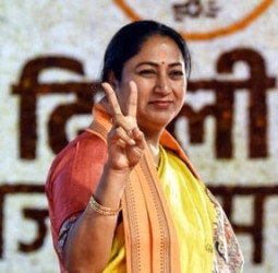 रेखा गुप्ता बनी दिल्ली की नई CM, राजधानी में चौथी महिला मुख्यमंत्री; शपथ आज।