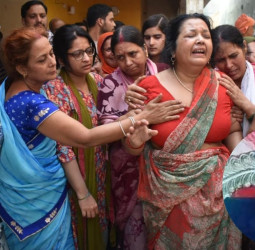 UP में एक करोड़ की रंगदारी : पहले मांगी बियर, फिर बरसाईं गोलियां: गाजीपुर में कारोबारी परिवार पर अपराधियों का खूनी हमला।