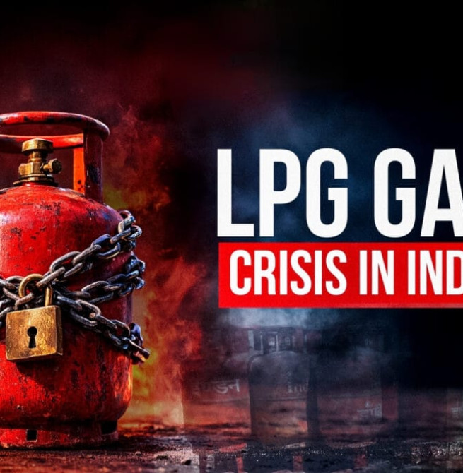 LPG Crisis: भारत आ रहे एलपीजी गैस टैंकरों की सुरक्षा के लिए नौसेना सतर्क, फारस की खाड़ी में युद्धपोत तैनात।